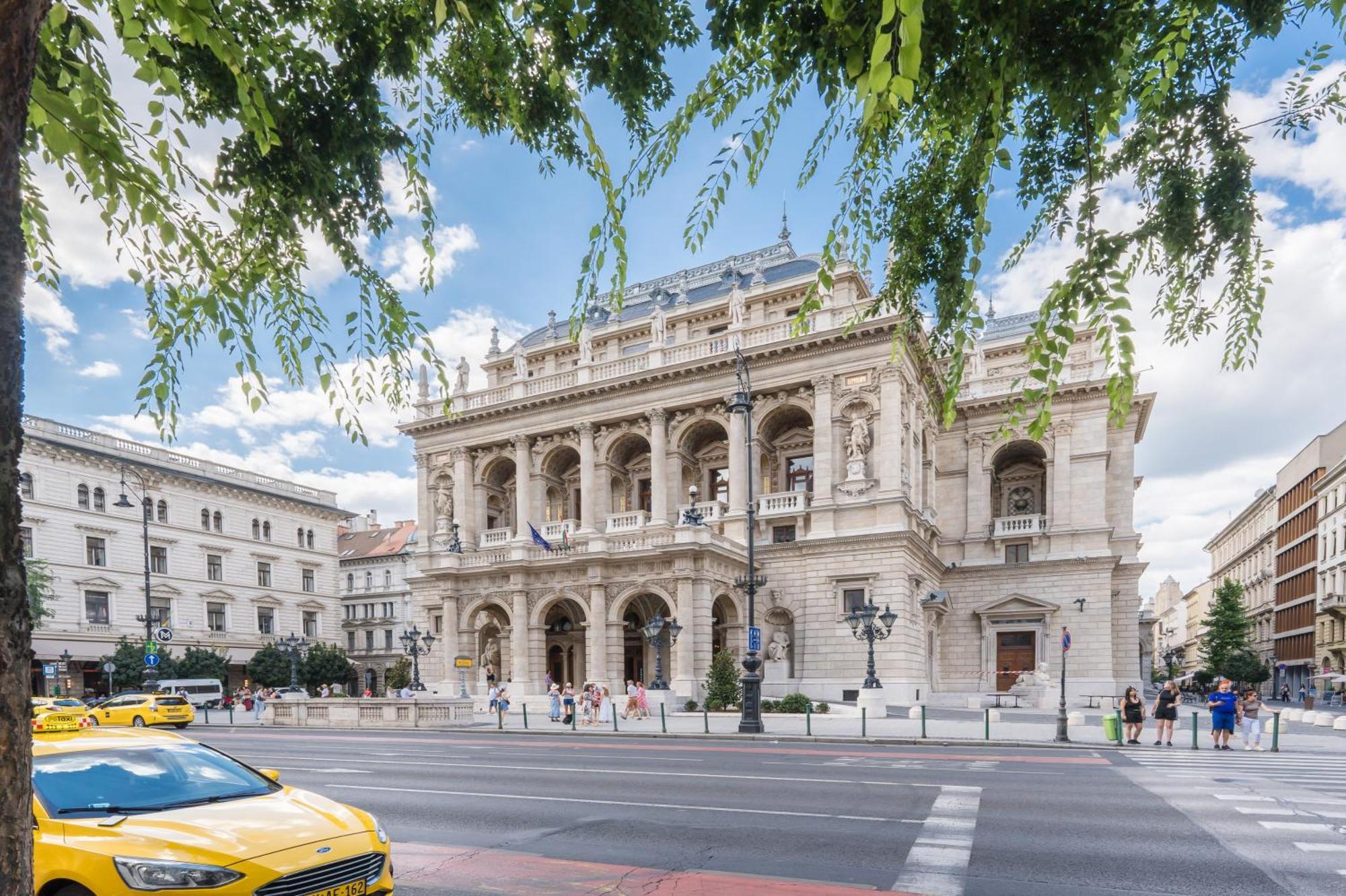 Spacious By Opera Appartamento Budapest