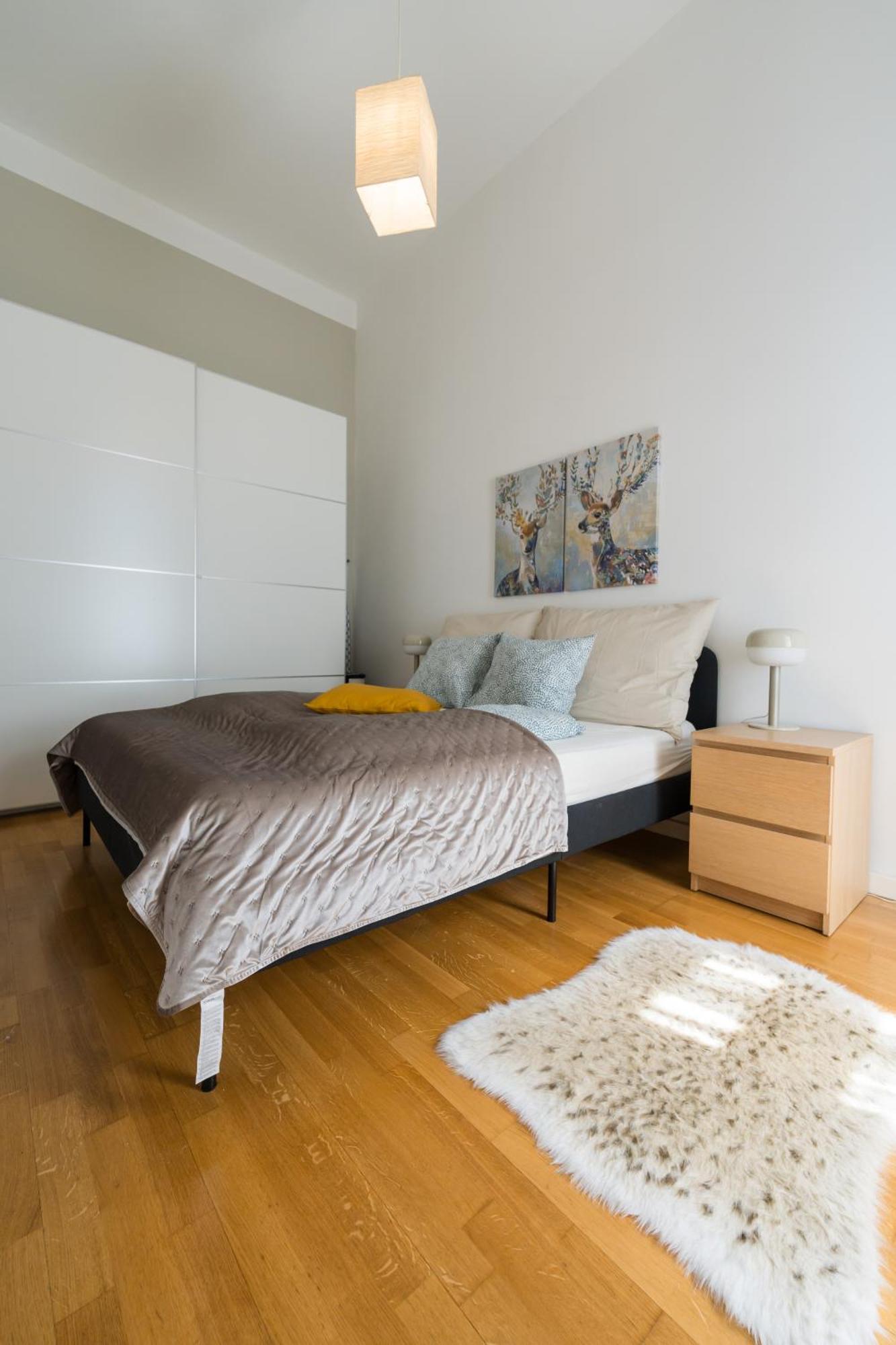 Spacious By Opera Apartmán *
