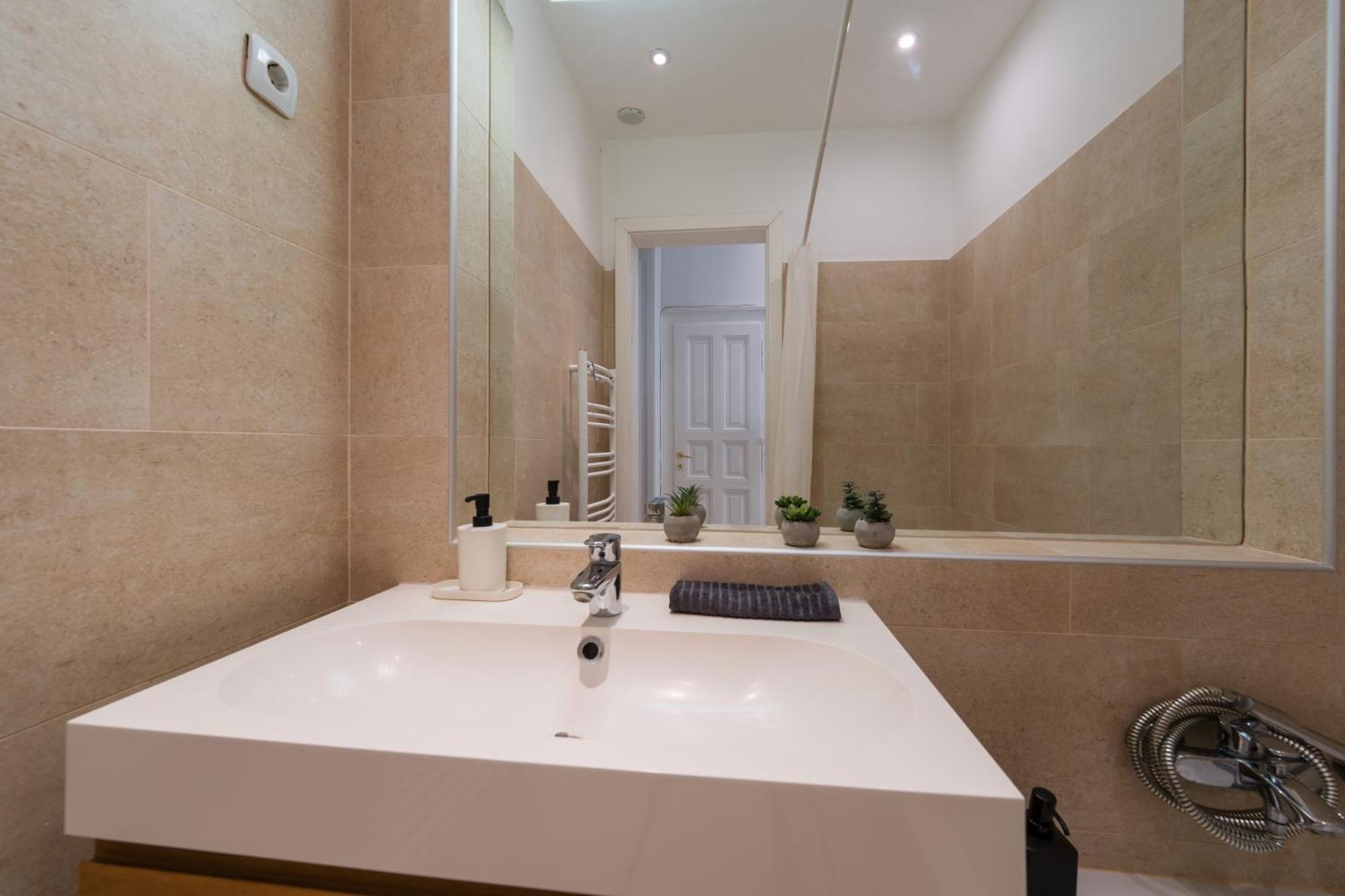 Spacious By Opera Apartmán Budapešť