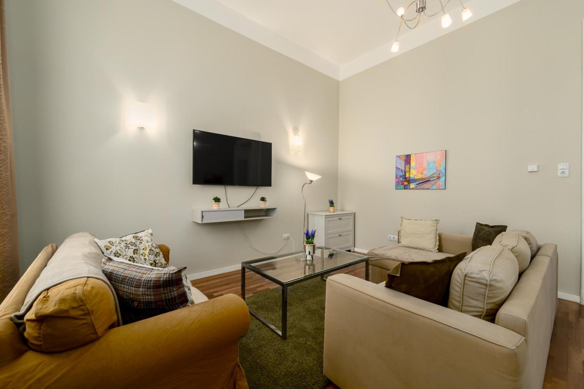 Spacious By Opera